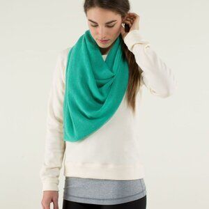 Lululemon Om Onward Scarf Heathered Bali Breeze - VEUC - Like New